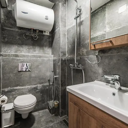 Vibes Center By Pikhost Apartmán Tirana